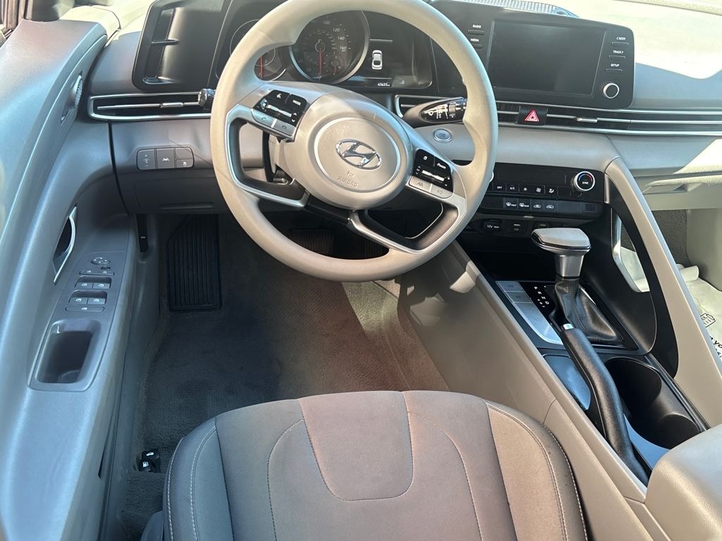 Used 2022 Hyundai Elantra SEL Sedan