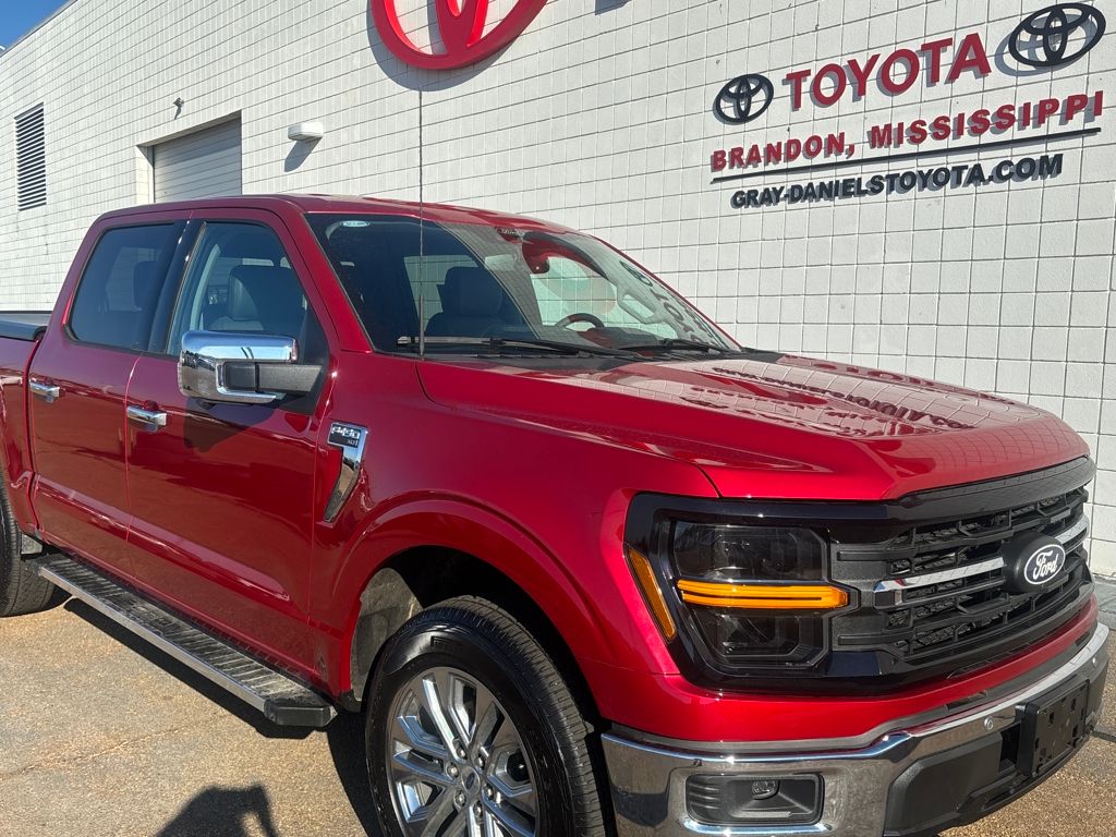 2024 Ford F-150 XLT photo 3