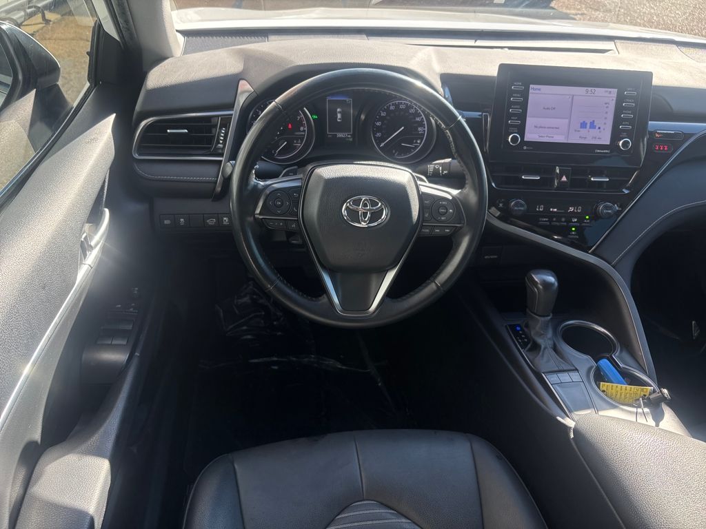 2023 Toyota Camry SE photo 2