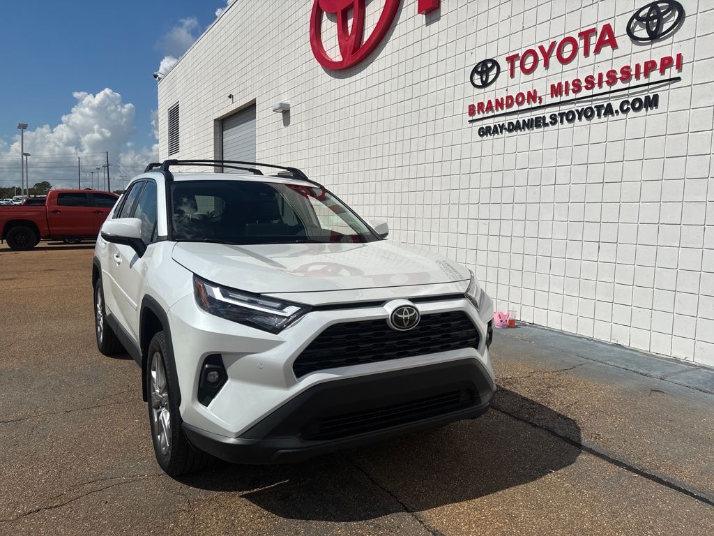 2024 Toyota RAV4 XLE Premium photo 2