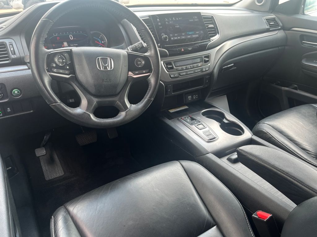 2021 Honda Pilot Special Edition photo 2