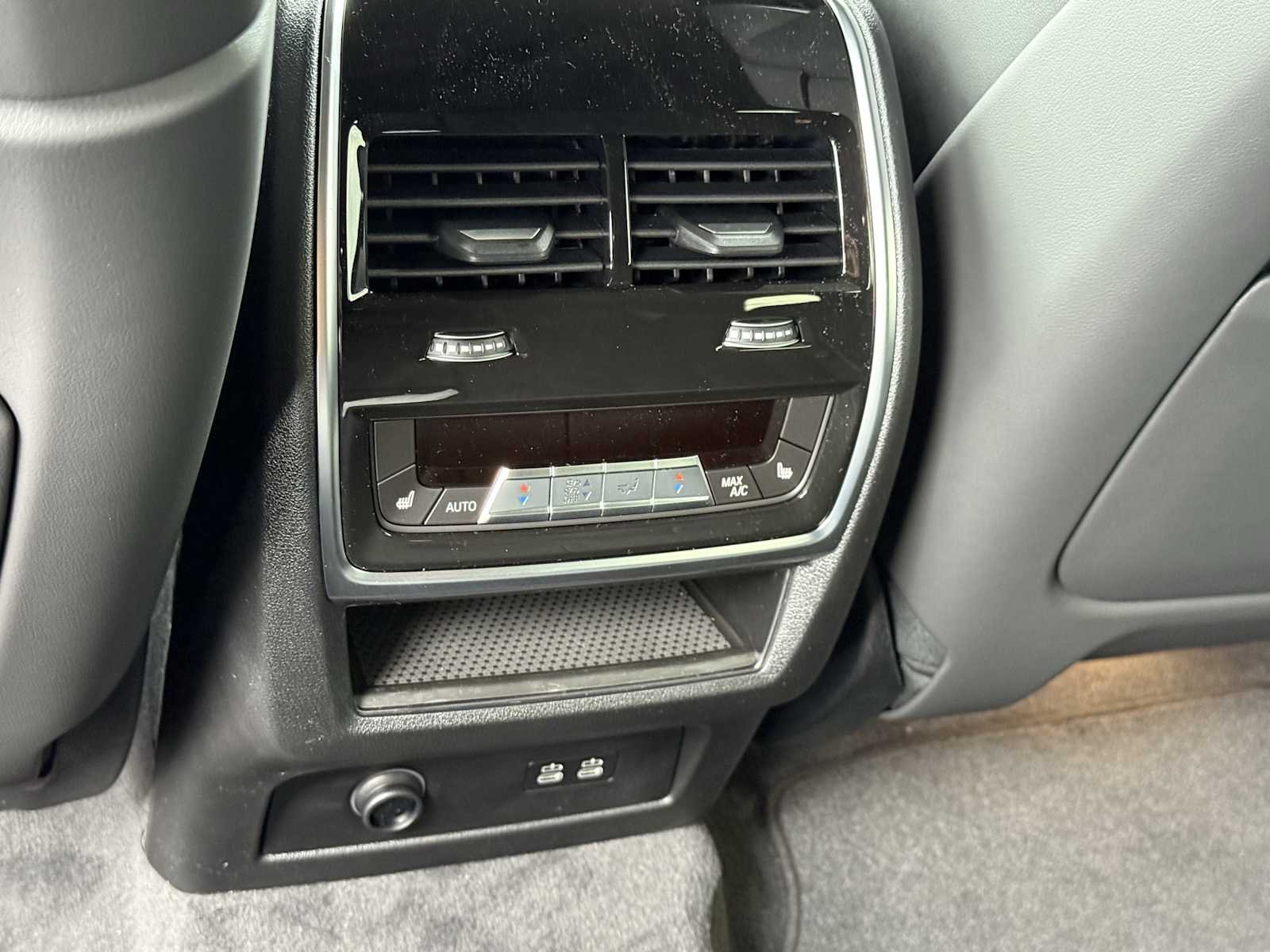 2026 BMW XM Base - Photo 39