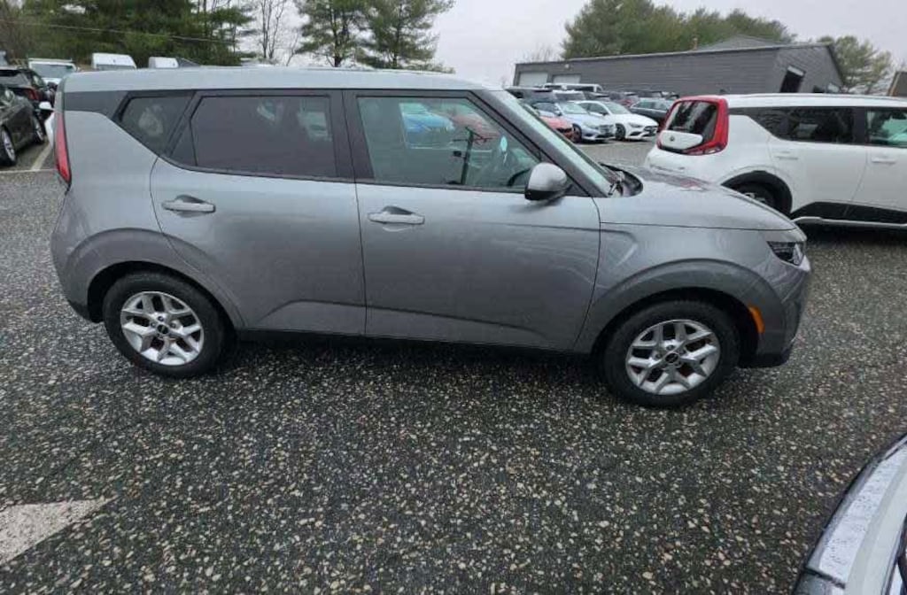 Used 2023 Kia Soul LX Hatchback