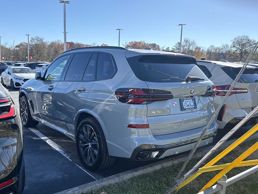 New 2026 BMW X5 xDrive40i SUV
