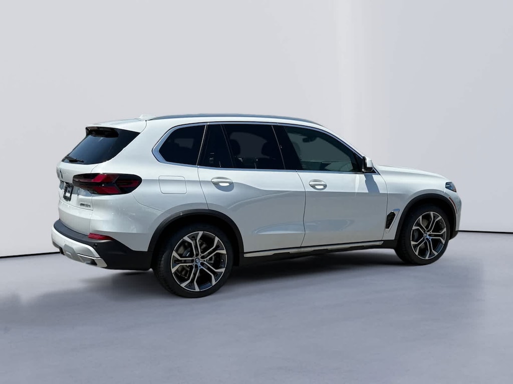 New 2026 BMW X5 PHEV xDrive50e SUV
