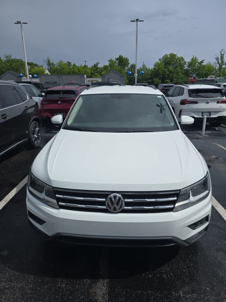 2018 Volkswagen Tiguan 2.0T SE 4Motion's photo