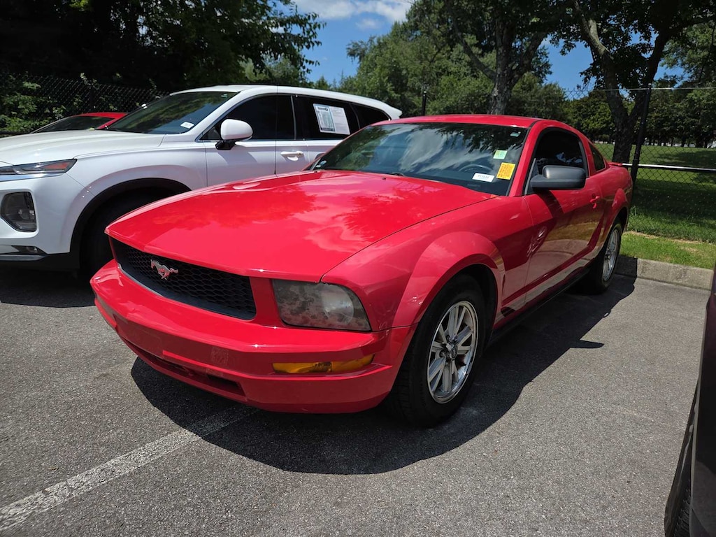 Used 2007 Ford Mustang Deluxe Coupe
