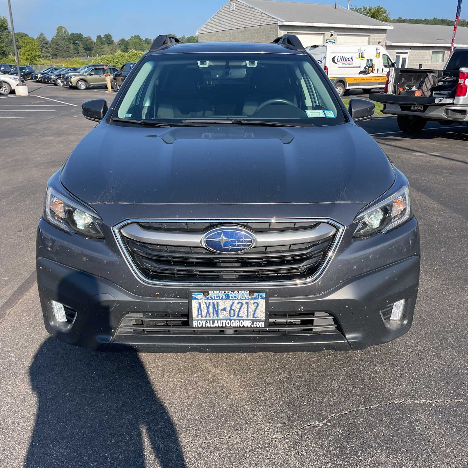 Used 2022 Subaru Outback Premium with VIN 4S4BTAFC1N3166357 for sale in Knoxville, TN