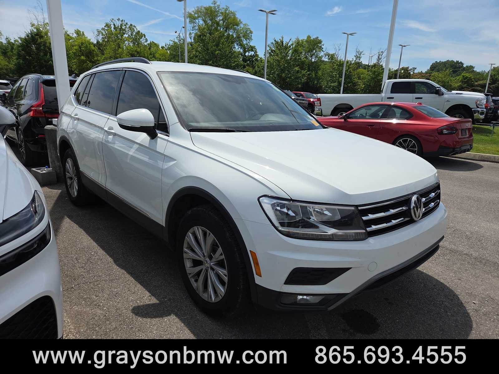 2018 Volkswagen Tiguan 2.0T SE 4Motion's photo