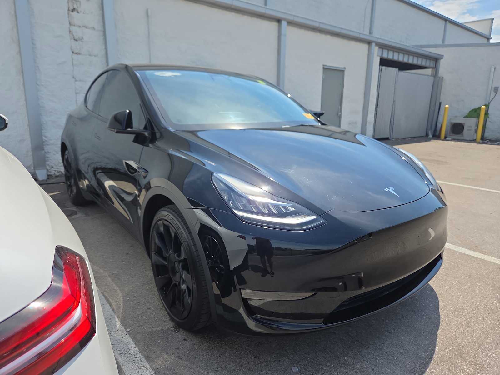 2021 Tesla Model Y Long Range Dual Motor All-Wheel Drive's photo