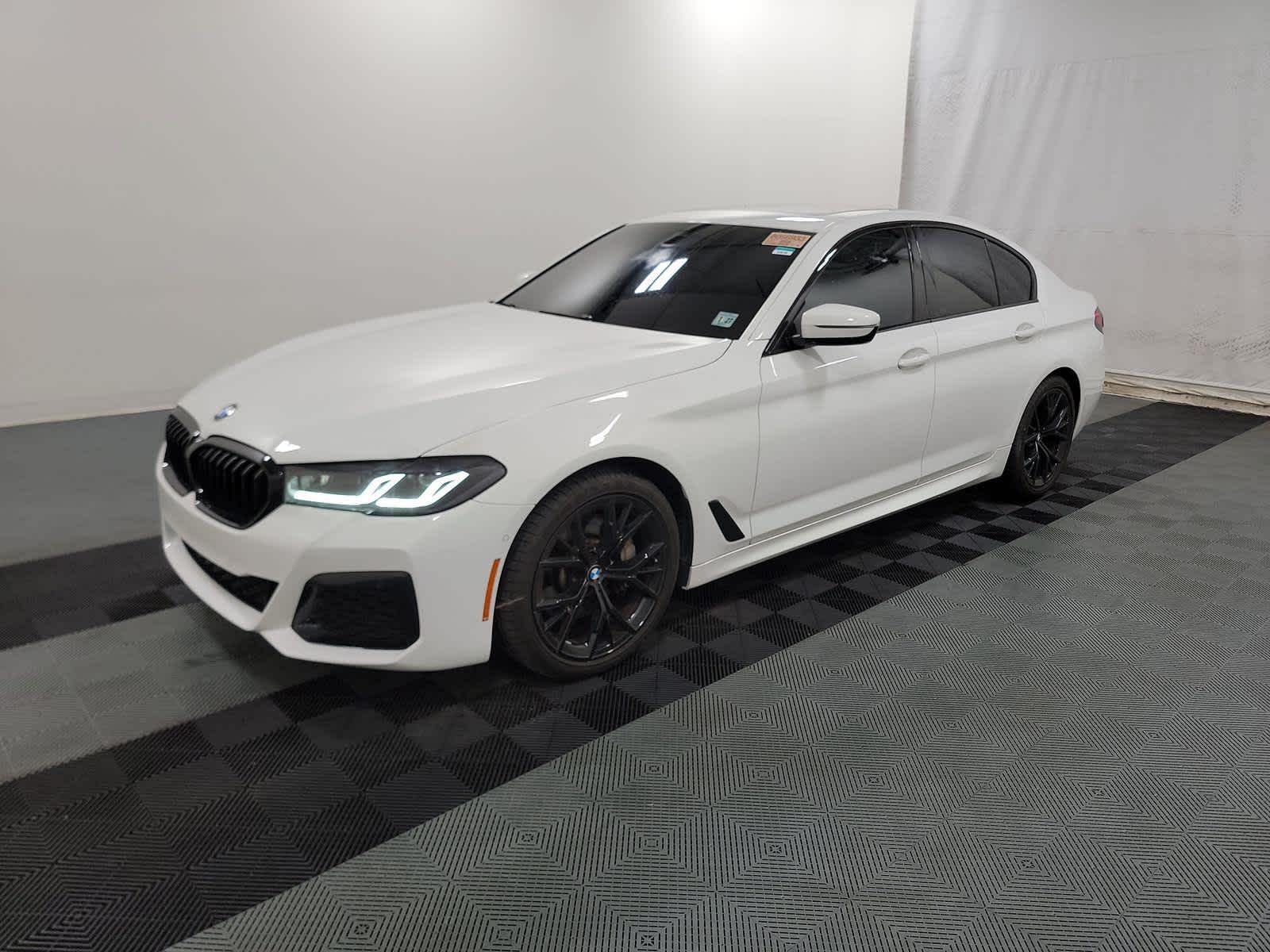 Used 2022 BMW 5 Series 530i with VIN WBA13BJ03NCK87780 for sale in Knoxville, TN