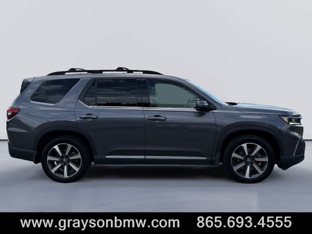 Used 2023 Honda Pilot Elite SUV