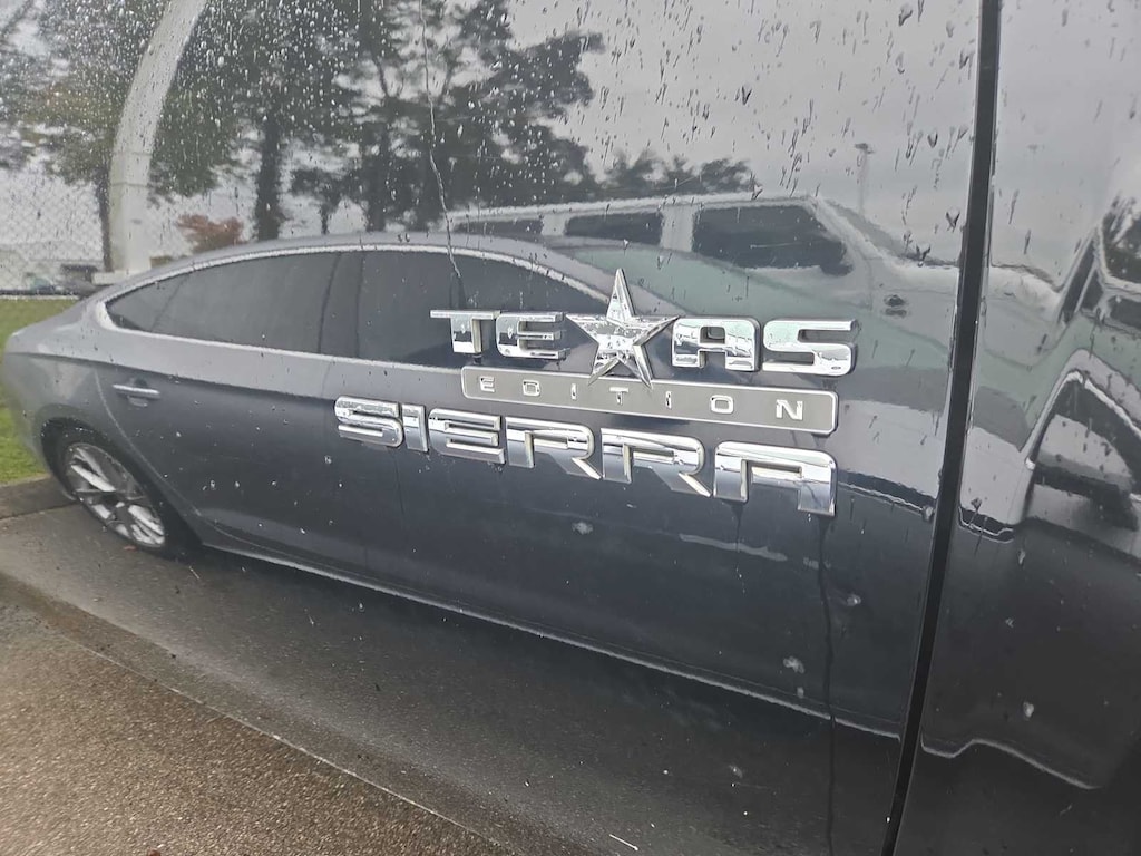 Used 2011 GMC Sierra 1500 SLE 2WD Crew Cab 143.5 Truck Crew Cab