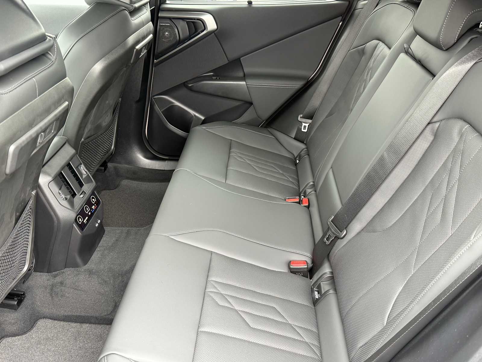 2025 BMW X3 30 - Photo 29