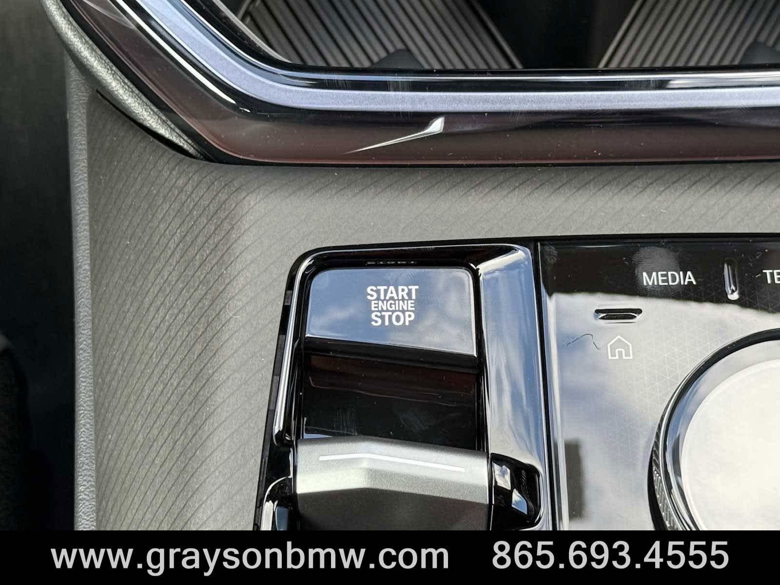 2026 BMW X3 30 - Photo 21