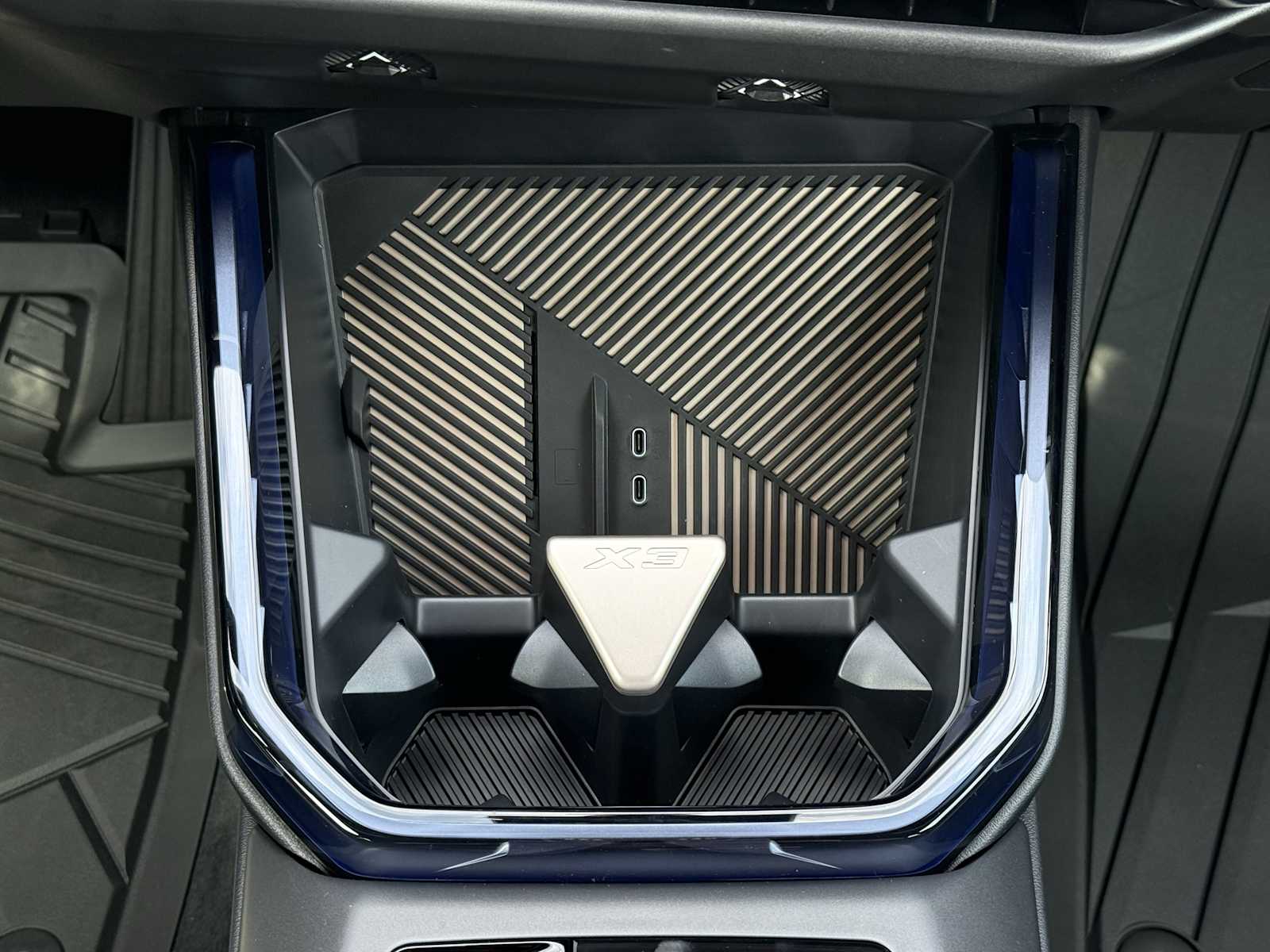 2025 BMW X3 30 - Photo 19