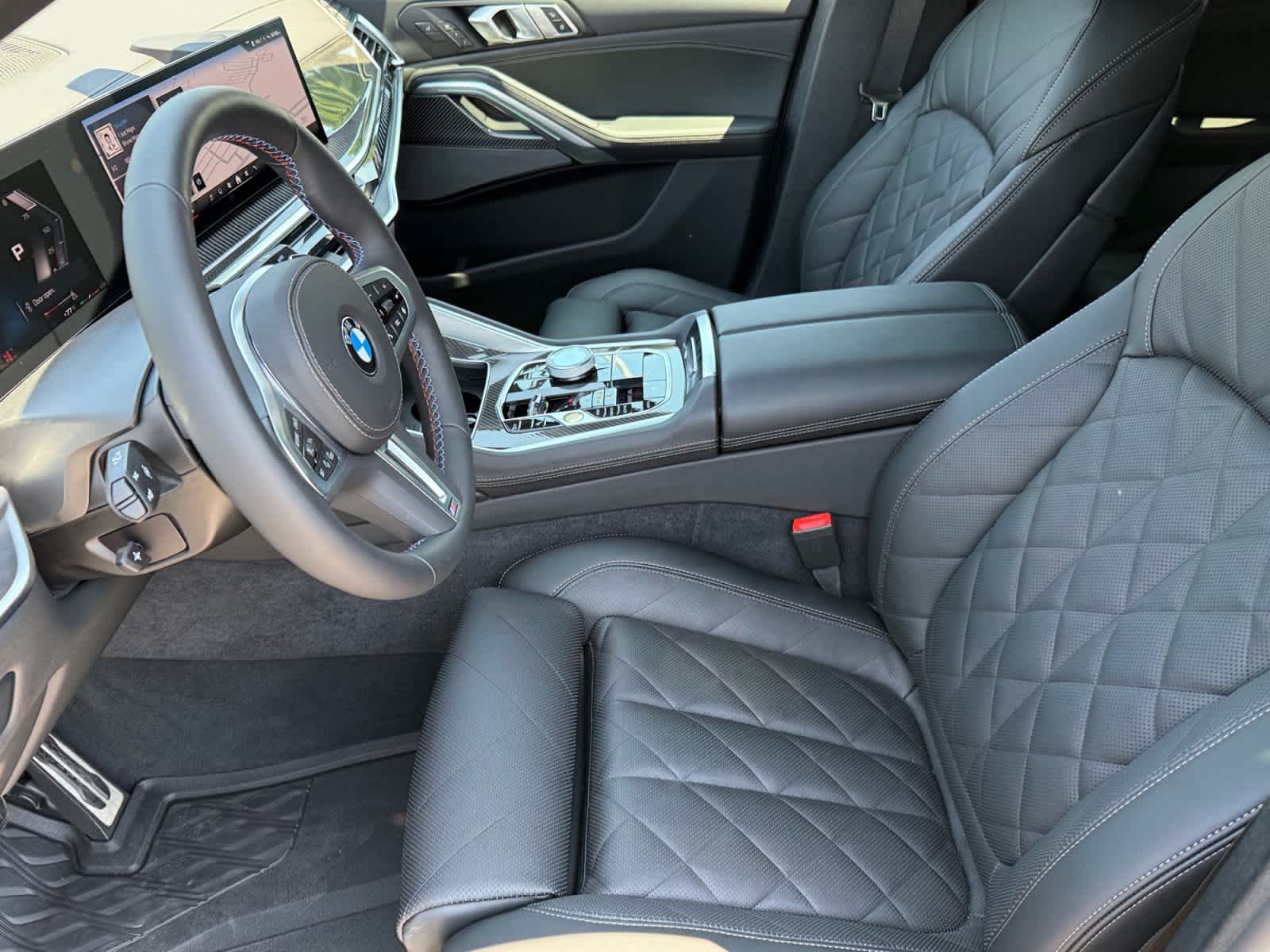 2026 BMW X6 M60i - Photo 13
