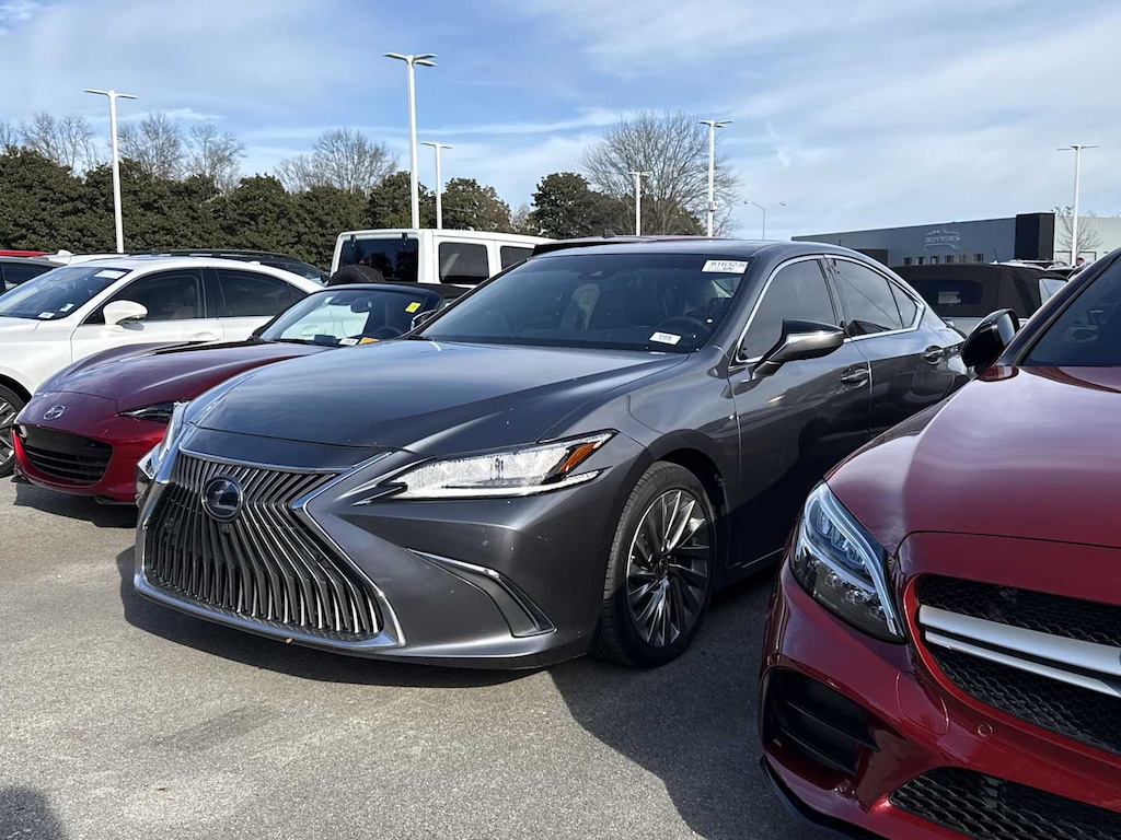 Used 2020 Lexus ES 300h Ultra Luxury Sedan