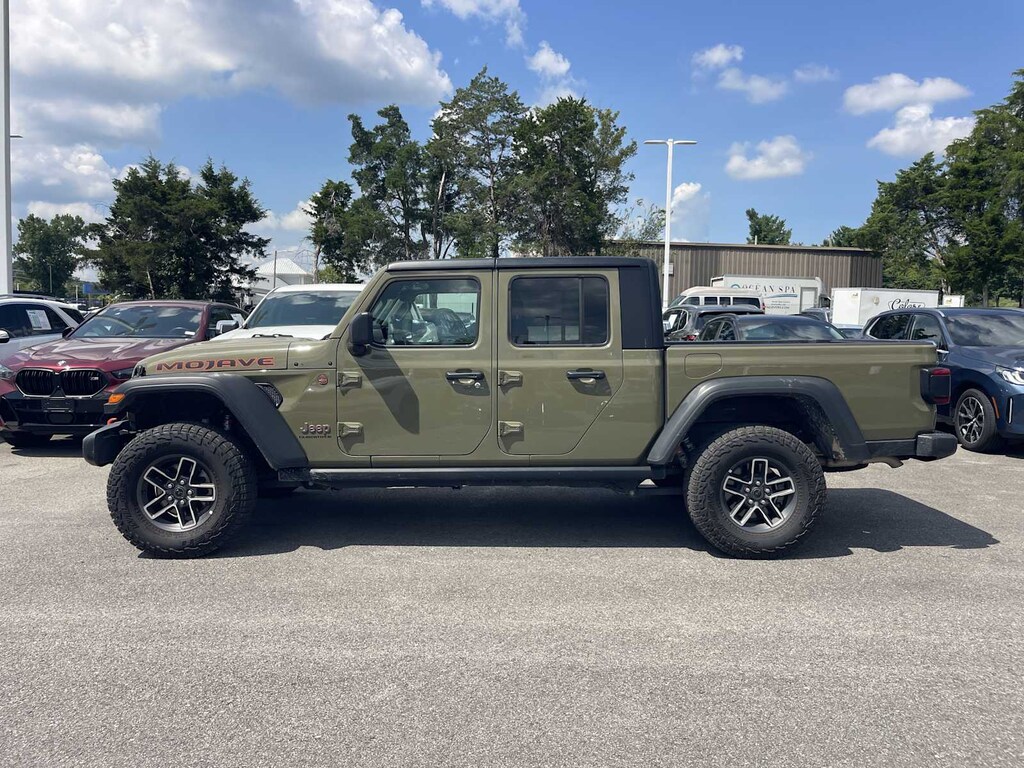 Used 2026 Jeep Gladiator Mojave 4x4 Truck Crew Cab