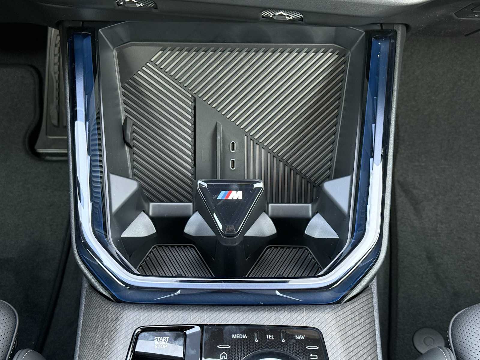 2025 BMW X3 30 - Photo 18
