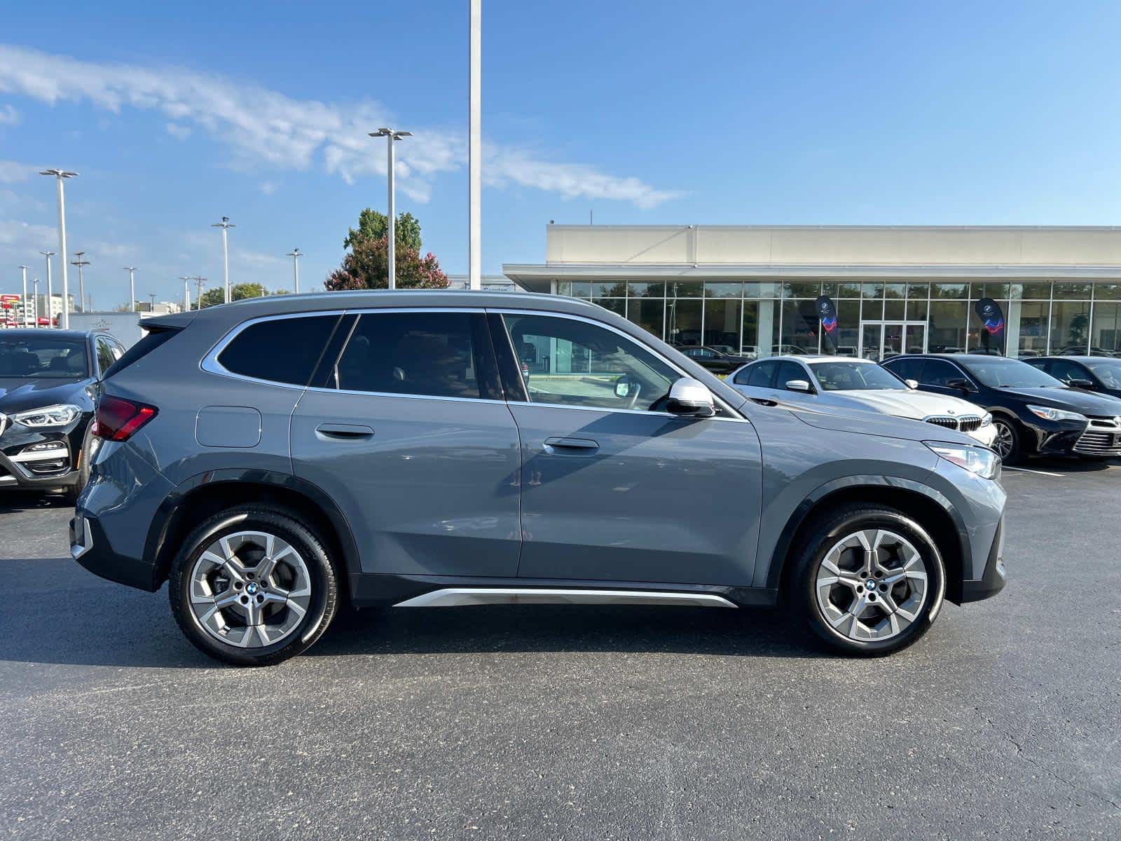 Used 2023 BMW X1 28i with VIN WBX73EF03P5W54467 for sale in Knoxville, TN