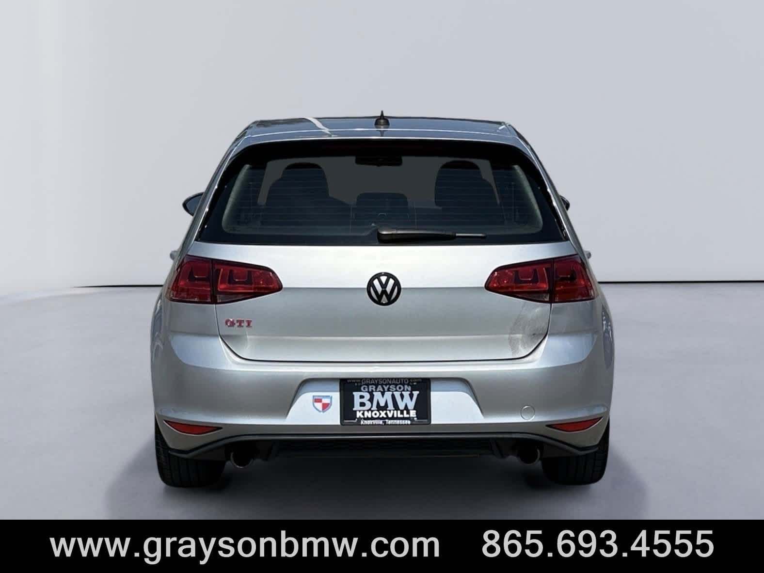 2017 Volkswagen Golf GTI Sport photo 3