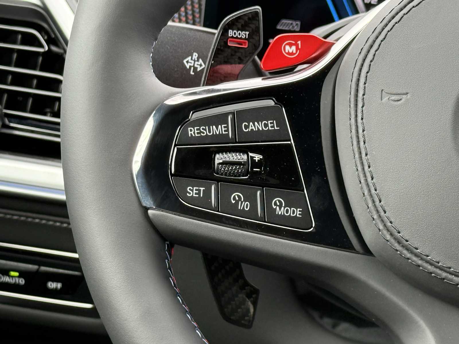 2026 BMW XM Base - Photo 18