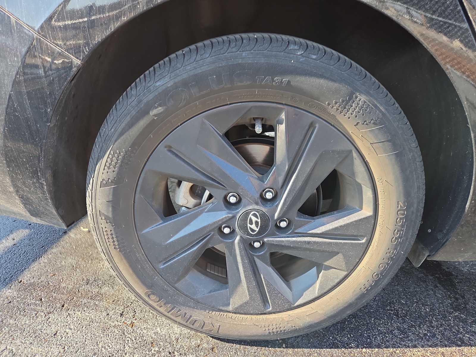 2023 Hyundai Elantra SEL photo 4