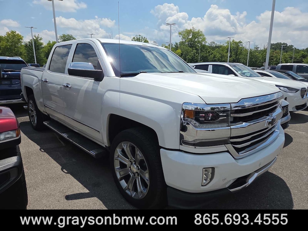 Used 2017 Chevrolet Silverado 1500 High Country 4WD Crew Cab 143.5 Truck Crew Cab