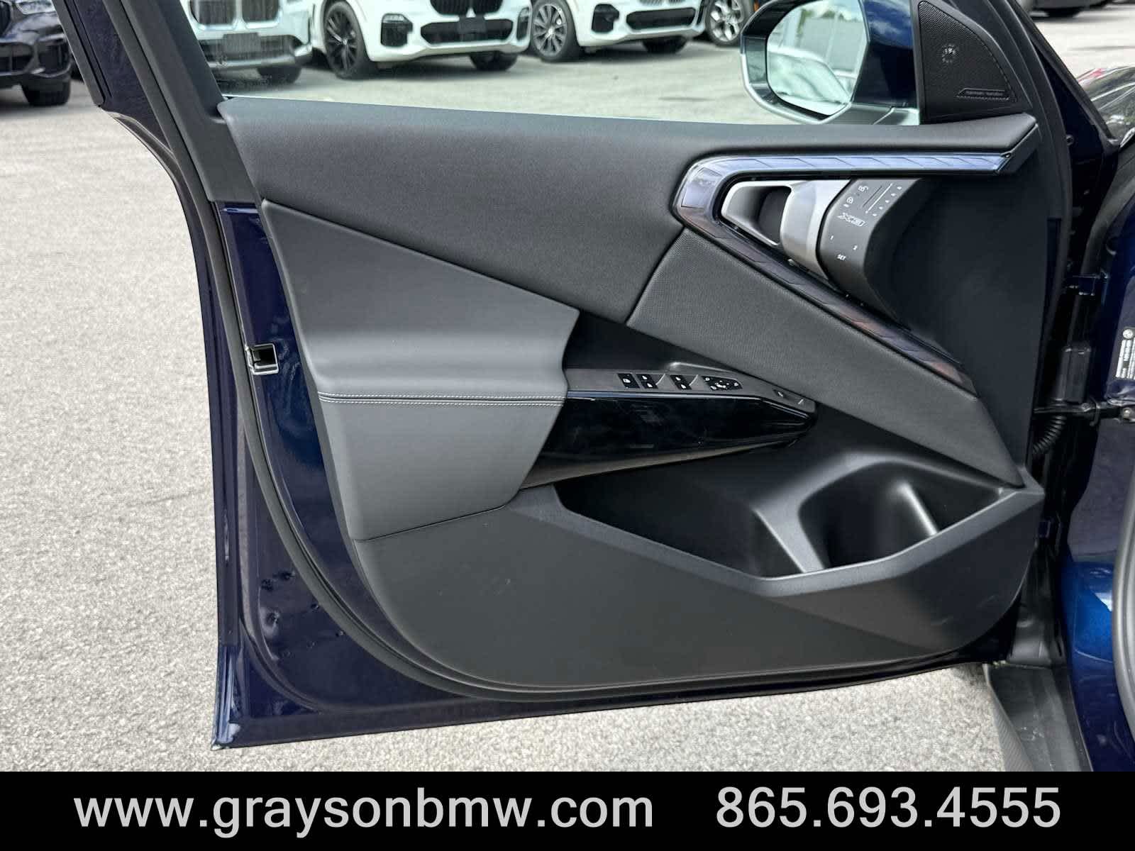 2026 BMW X3 30 - Photo 12