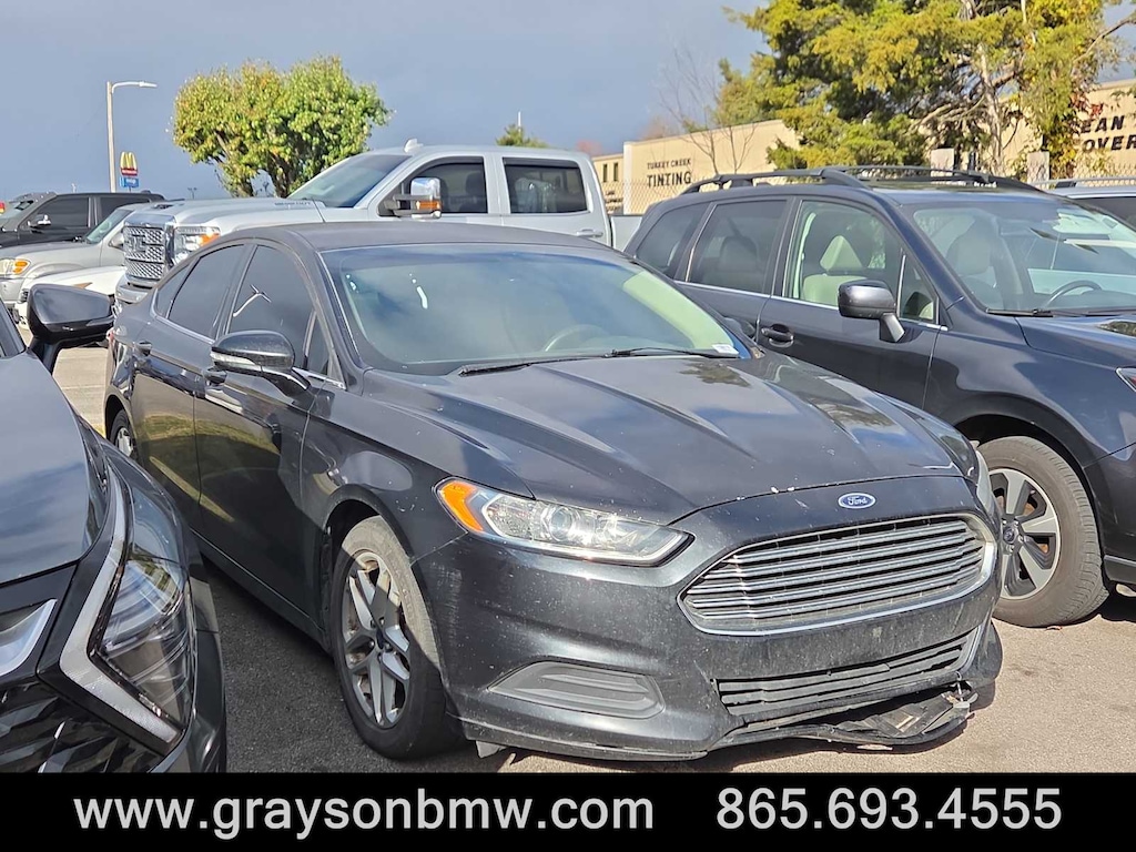 Used 2014 Ford Fusion SE Sedan