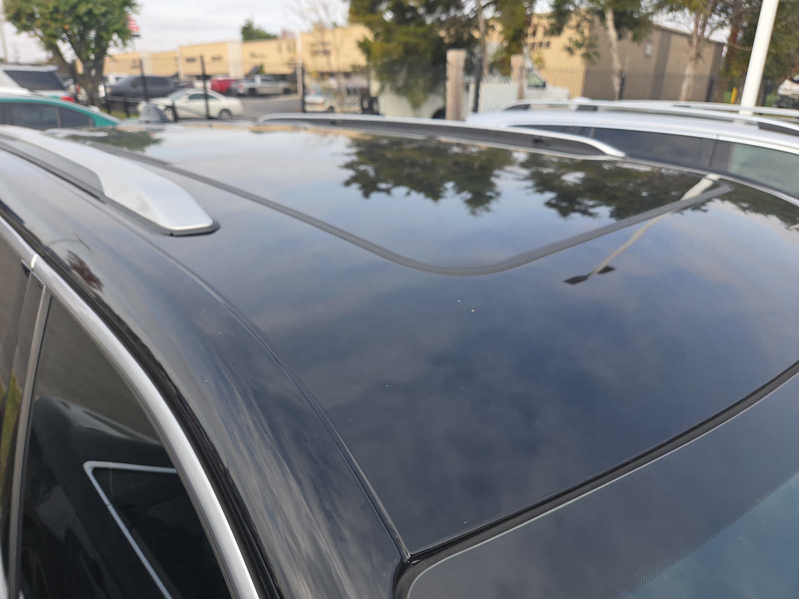 2022 Jeep Cherokee photo 3