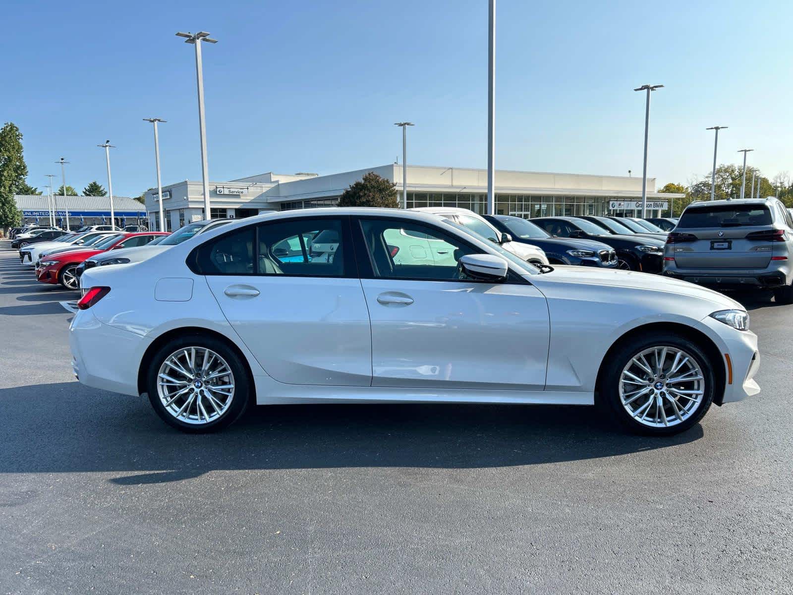 Used 2023 BMW 3 Series 330i with VIN 3MW89FF09P8D57113 for sale in Knoxville, TN