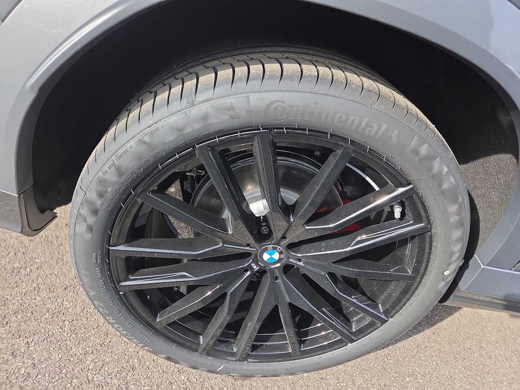 New 2026 BMW X6 xDrive40i SUV