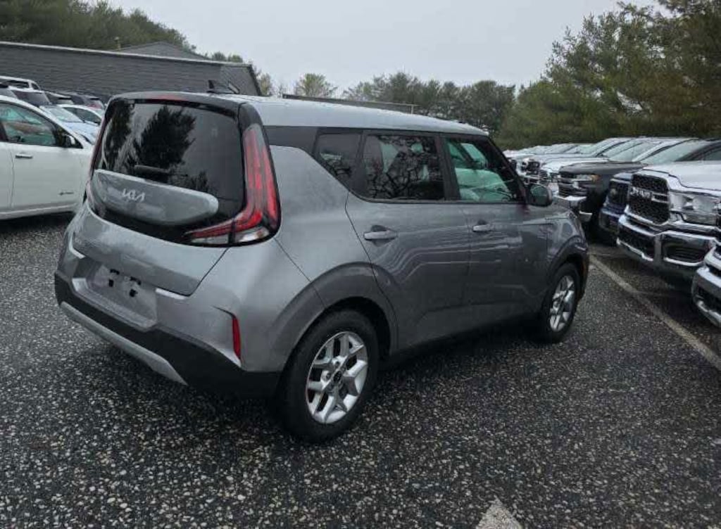 Used 2023 Kia Soul LX Hatchback