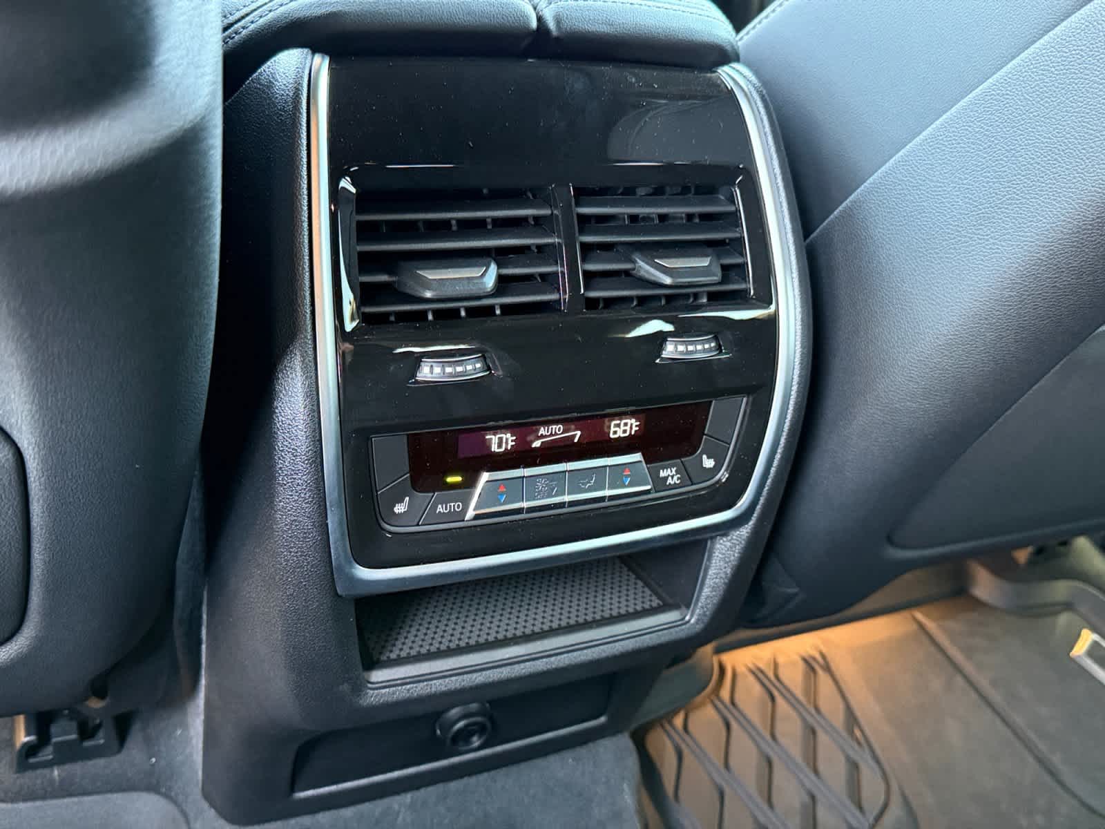 2026 BMW X6 M60i - Photo 20