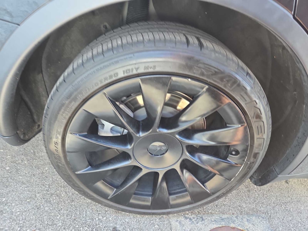 Used 2021 Tesla Model Y Long Range SUV