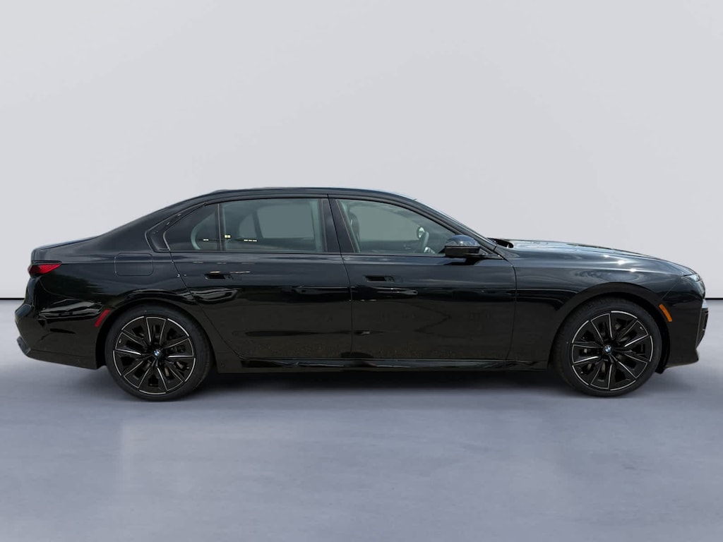 New 2026 BMW 760i xDrive Sedan