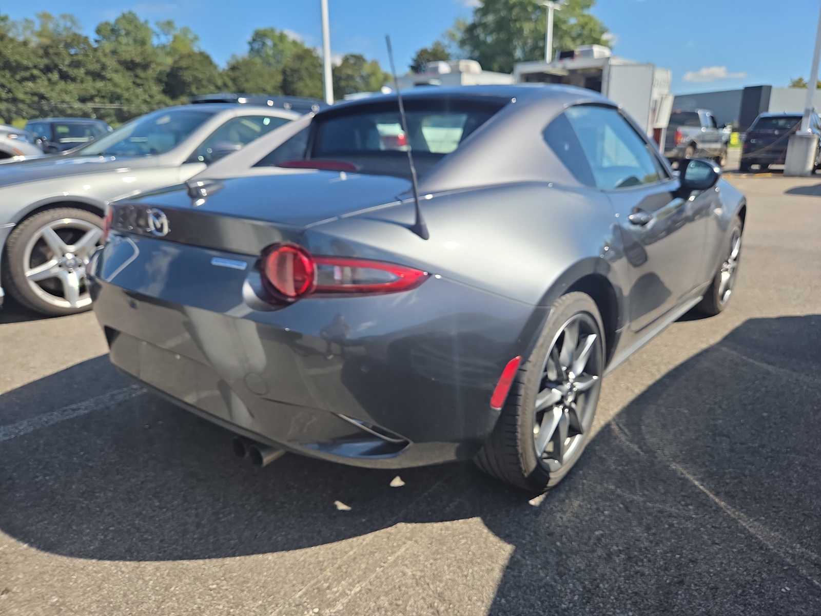 2022 Mazda MX-5 Miata Miata RF Grand Touring photo 4