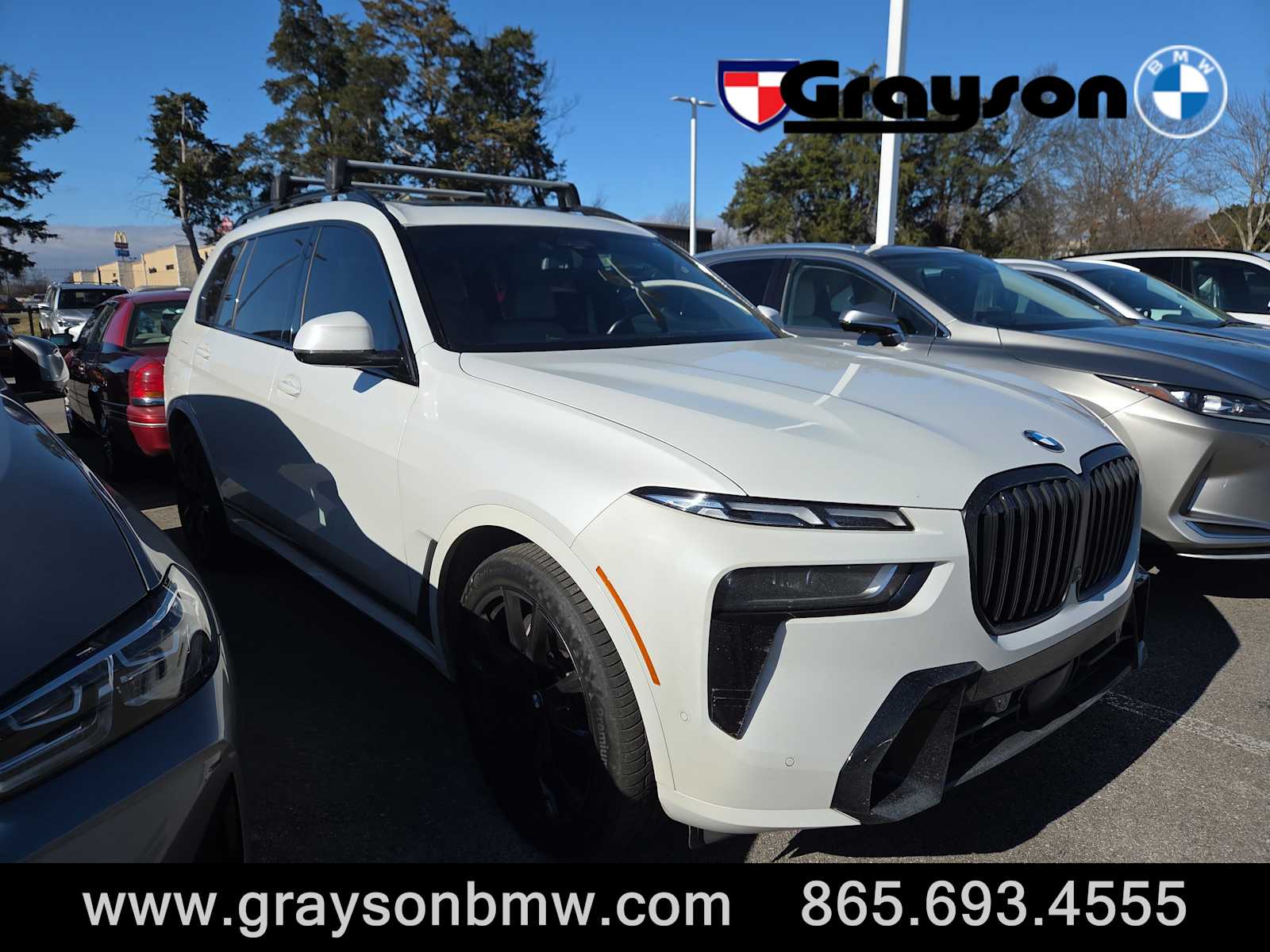 2023 BMW X7 40i's photo