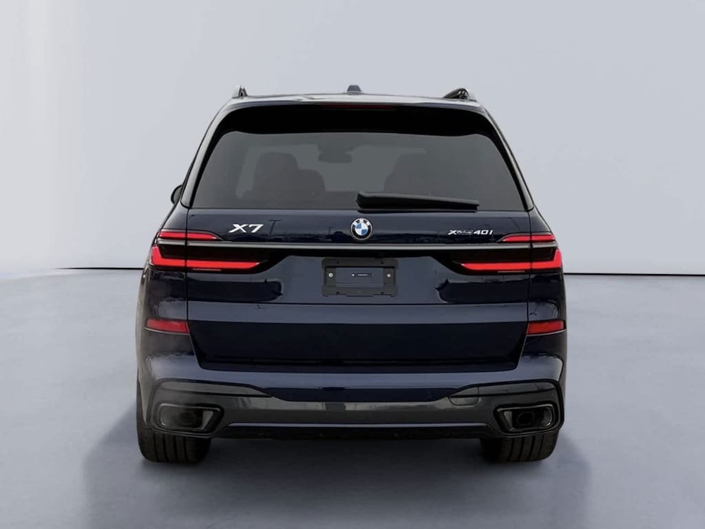 New 2026 BMW X7 xDrive40i SUV