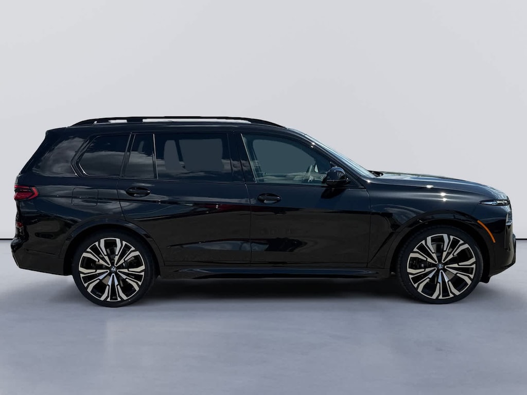 New 2027 BMW X7 M60i SUV