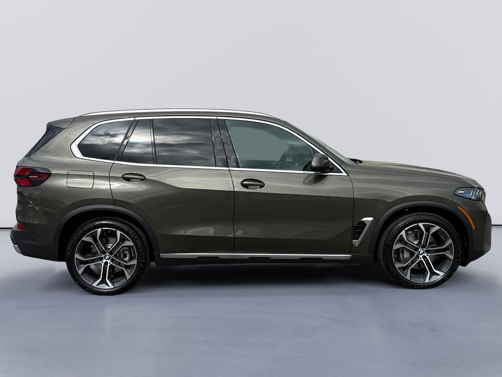 New 2026 BMW X5 xDrive40i SUV