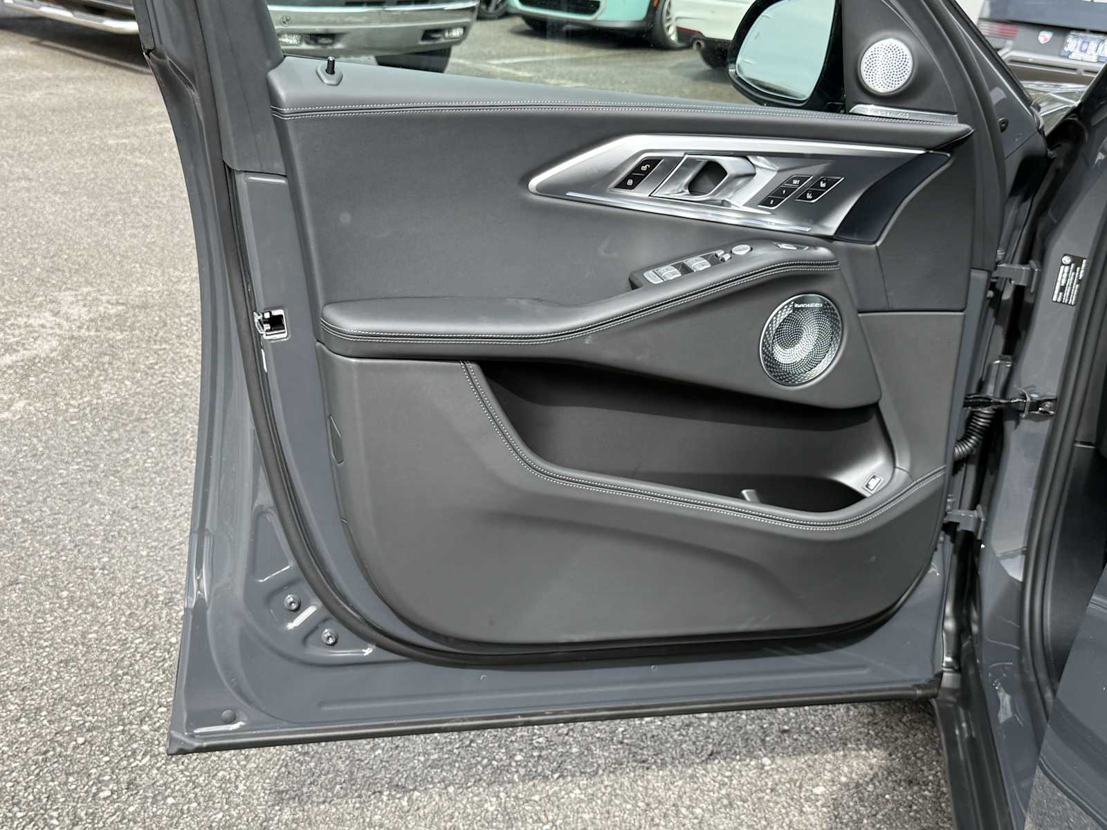 2026 BMW XM Base - Photo 13