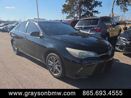 2017 Toyota Camry SE Sedan