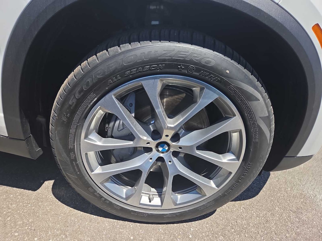 New 2026 BMW X5 PHEV xDrive50e SUV