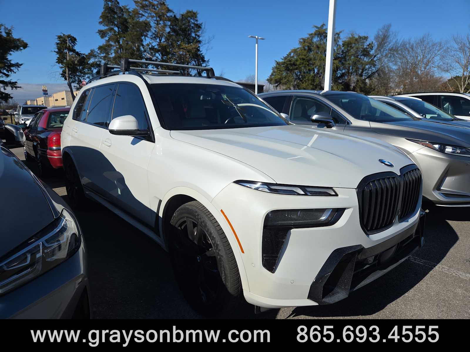 2023 BMW X7 40i's photo