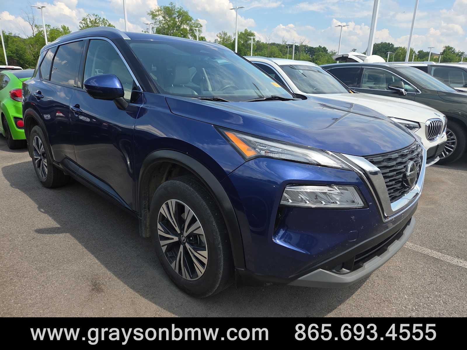 2021 Nissan Rogue SV FWD's photo