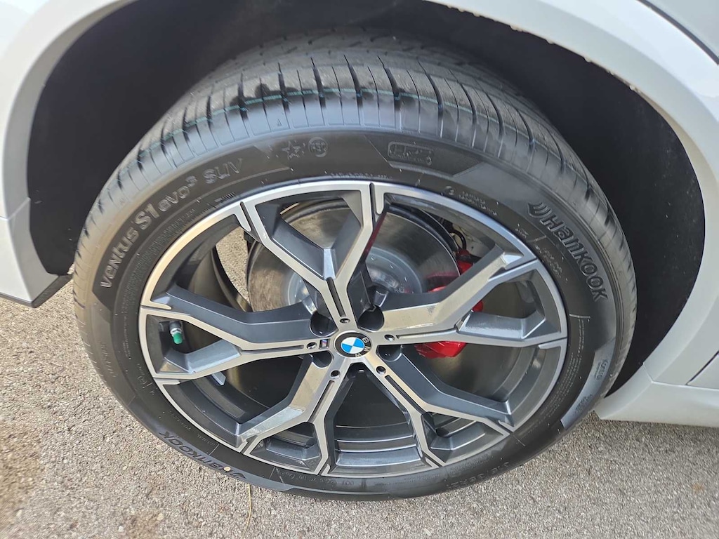 New 2026 BMW X5 xDrive40i SUV