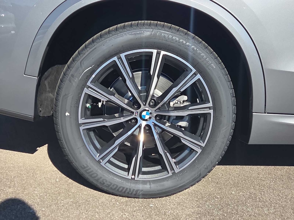New 2026 BMW X5 xDrive40i SUV
